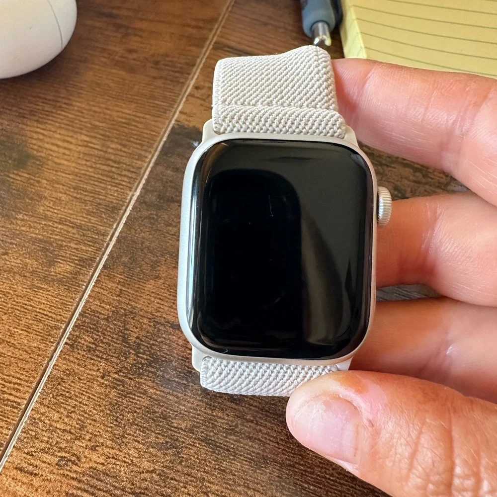 Apple Watch Series 8 starlight 41